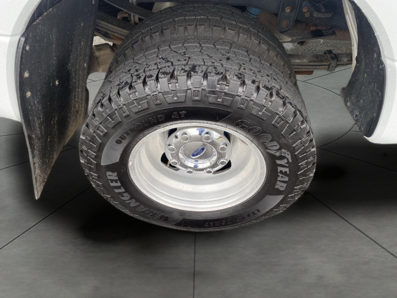 Certified 2021 Ford F350 XL w/ STX Appearance Package AWD/4WD image 7