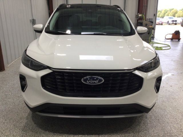 Certified 2023 Ford Escape Platinum w/ Premium Technology Package image 7