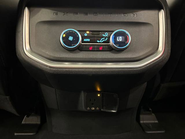 Certified 2025 Ford Expedition Platinum AWD/4WD image 35