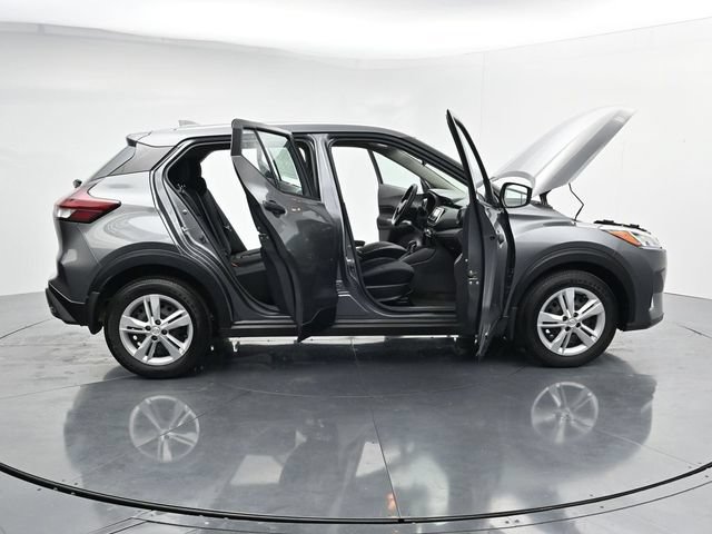 Used 2024 Nissan Kicks S FWD image 38