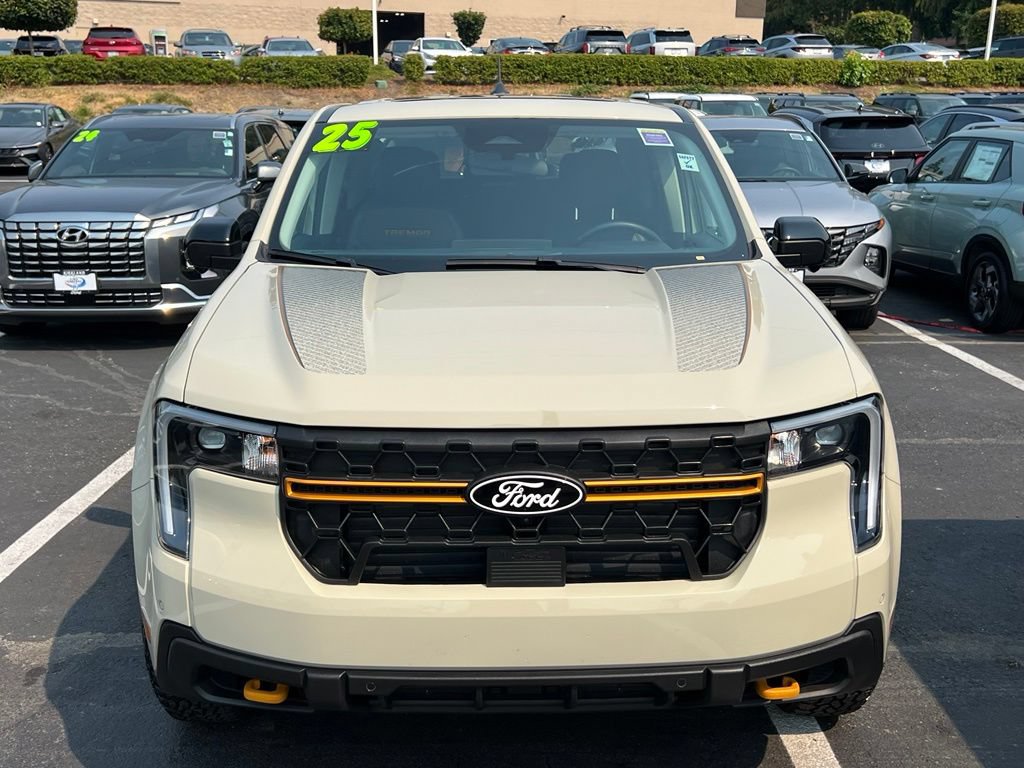 Certified 2025 Ford Maverick Tremor AWD/4WD image 4