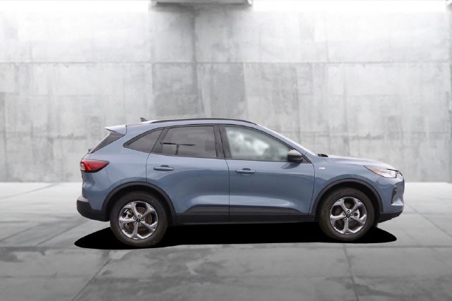 Certified 2025 Ford Escape ST-Line AWD/4WD image 5