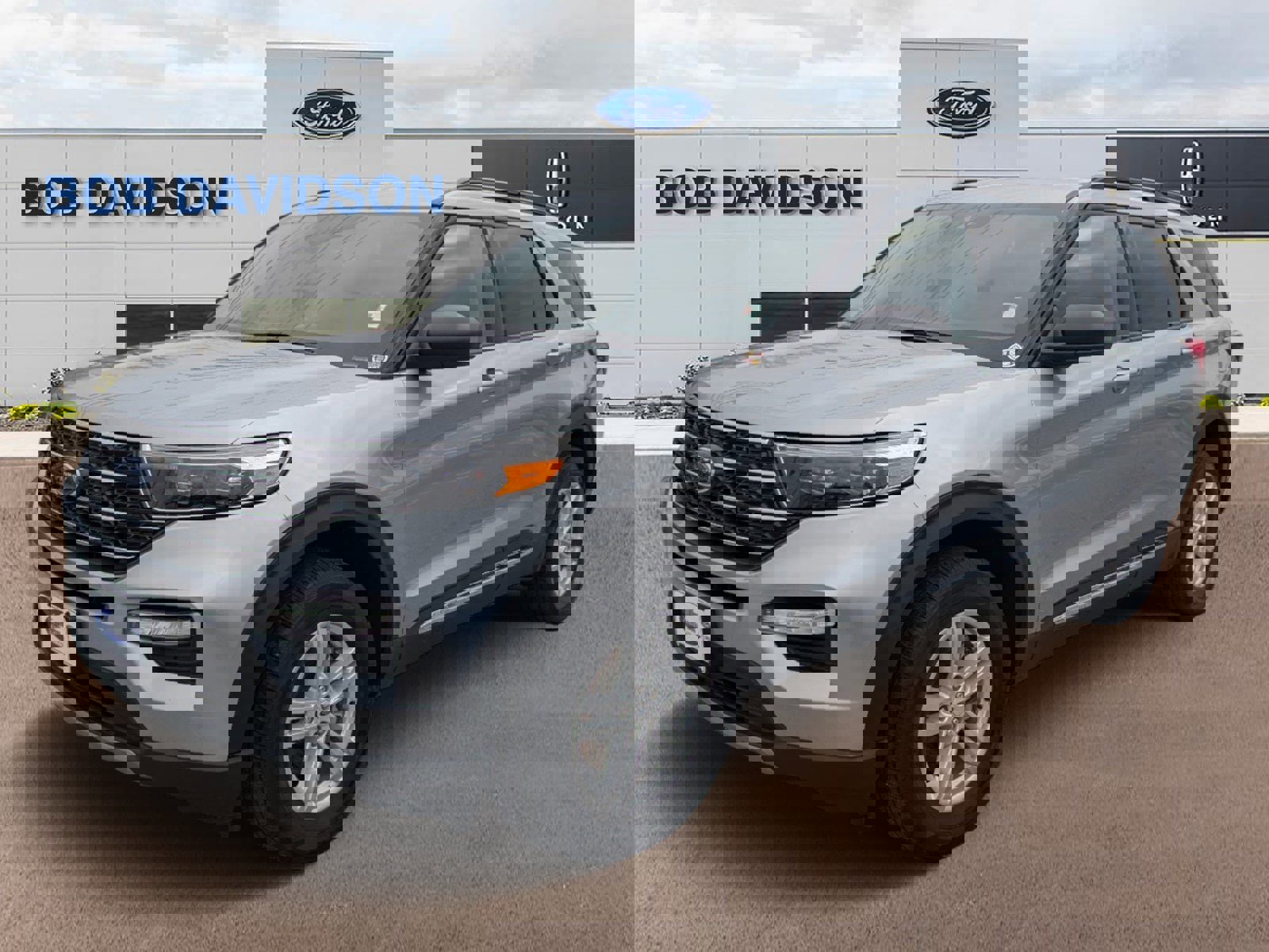 Certified 2022 Ford Explorer XLT w/ Equipment Group 202A