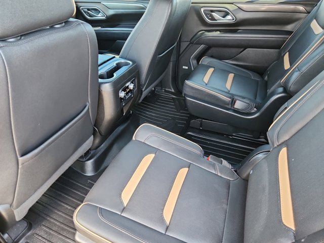 Used 2023 GMC Yukon AT4 w/ AT4 Premium Package AWD/4WD image 13
