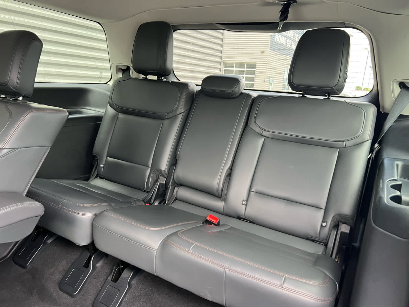 Certified 2025 Ford Expedition Active AWD/4WD image 28