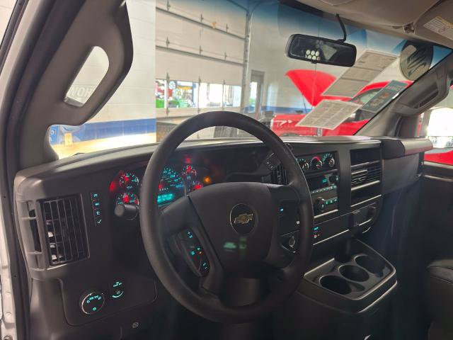 Used 2025 Chevrolet Express 2500 w/ Driver Convenience Package RWD image 27