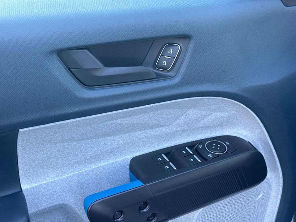 Certified 2025 Ford Maverick XLT w/ Equipment Group 302A image 24