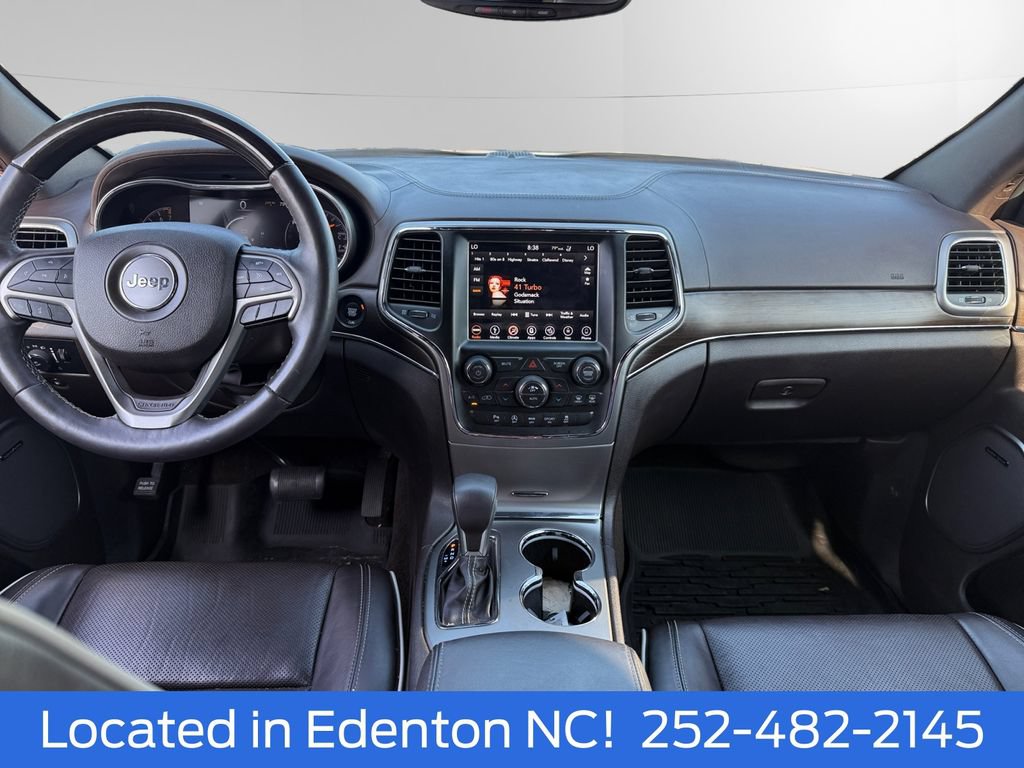 Used 2018 Jeep Grand Cherokee Overland AWD/4WD image 11