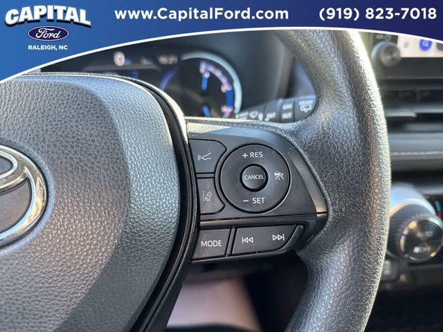 Used 2025 Toyota RAV4 XLE image 22