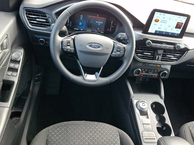 Certified 2024 Ford Escape Active AWD/4WD image 11