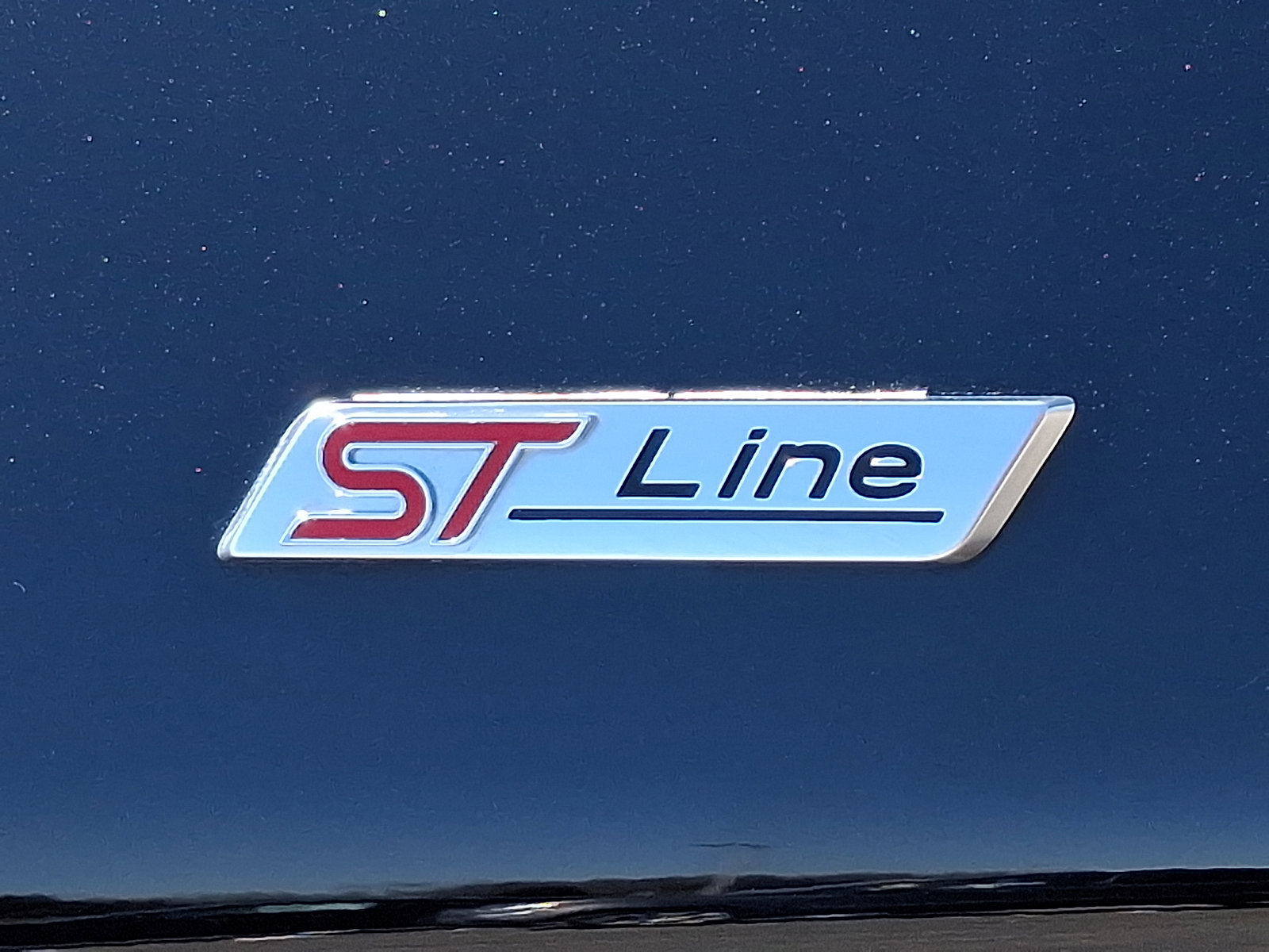 Certified 2025 Ford Explorer ST-Line w/ Premium Package AWD/4WD image 35