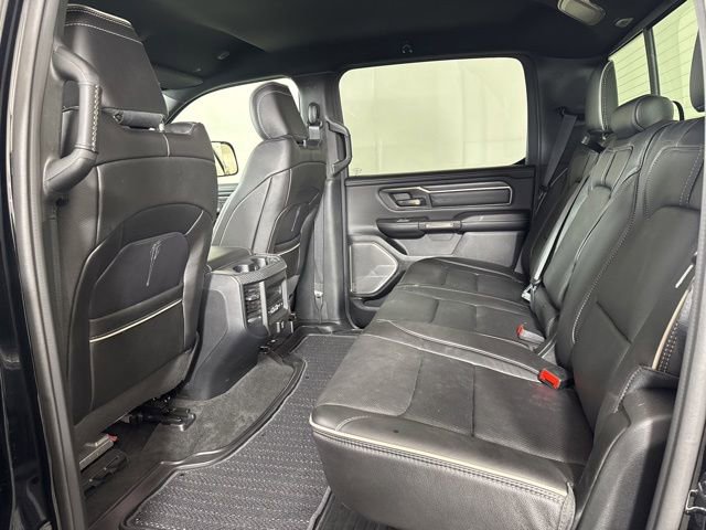 Used 2020 RAM 1500 Limited w/ Black Appearance Package AWD/4WD image 12