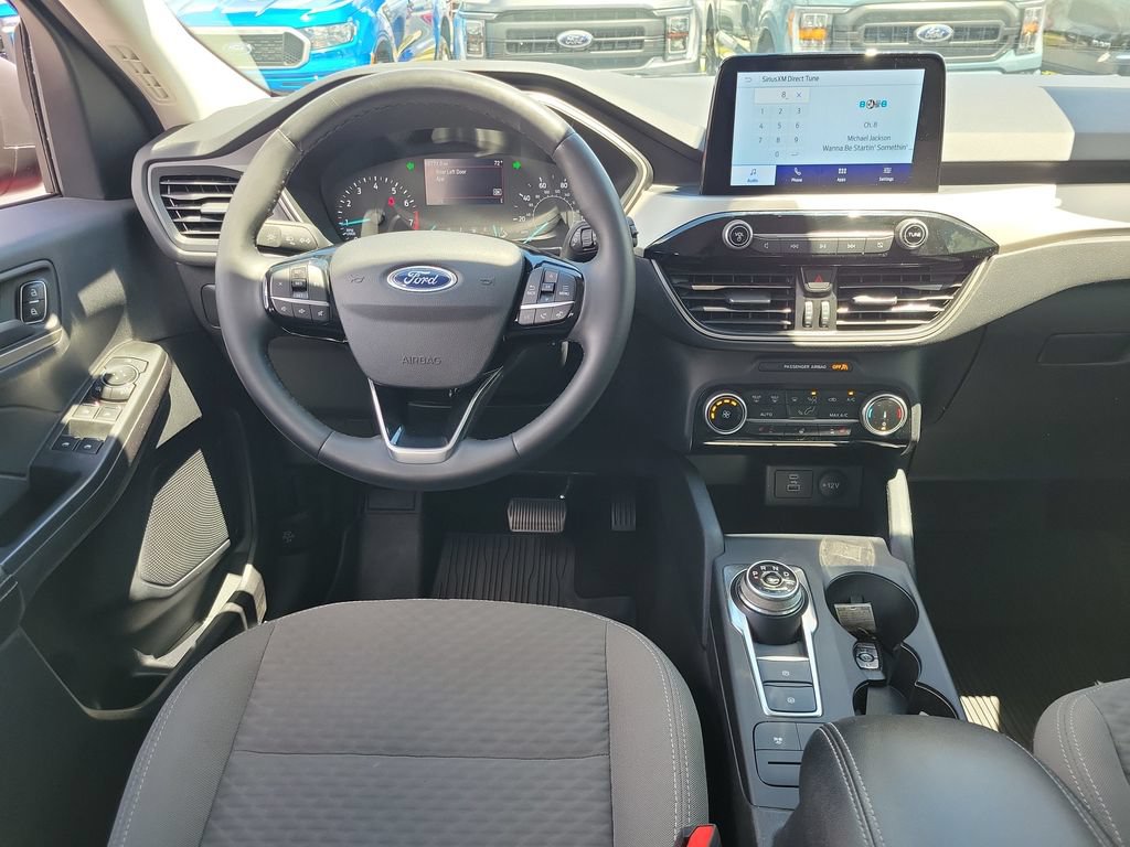 Certified 2022 Ford Escape SE w/ Cold Weather Package FWD image 12