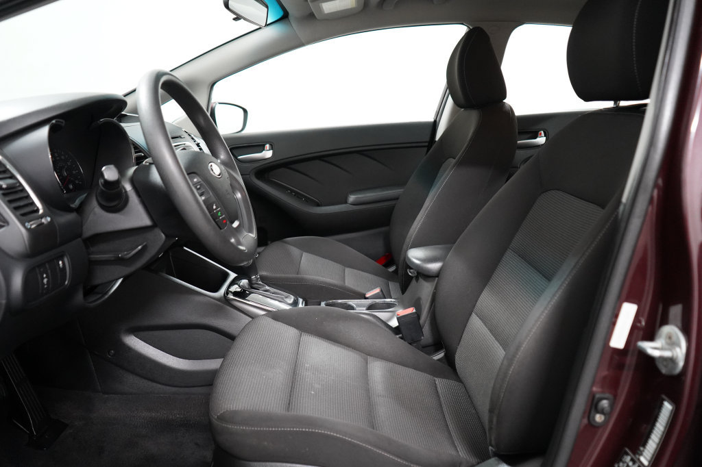 Used 2017 Kia Forte LX FWD image 14