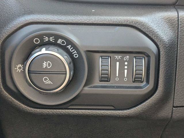 Used 2020 Jeep Gladiator Sport w/ Quick Order Package 24S AWD/4WD image 24