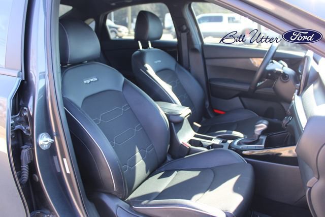 Used 2024 Kia Forte GT-Line w/ GT-Line Premium Package image 11