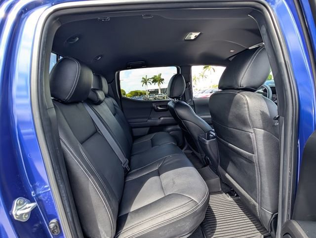 Used 2022 Toyota Tacoma TRD Sport w/ Technology Package RWD image 14