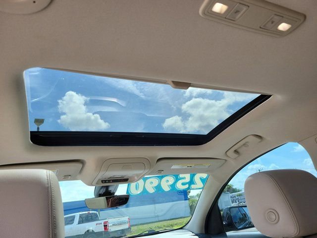 Used 2021 GMC Acadia Denali w/ Denali Technology Package FWD image 24