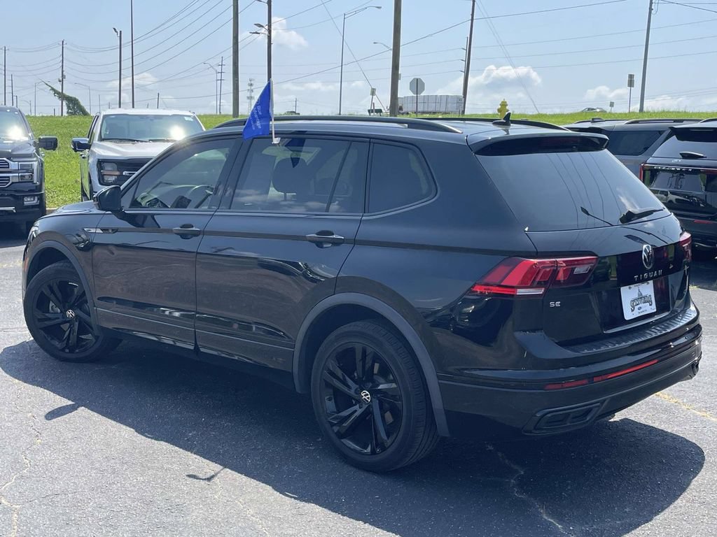 Used 2023 Volkswagen Tiguan SE R-Line FWD image 5