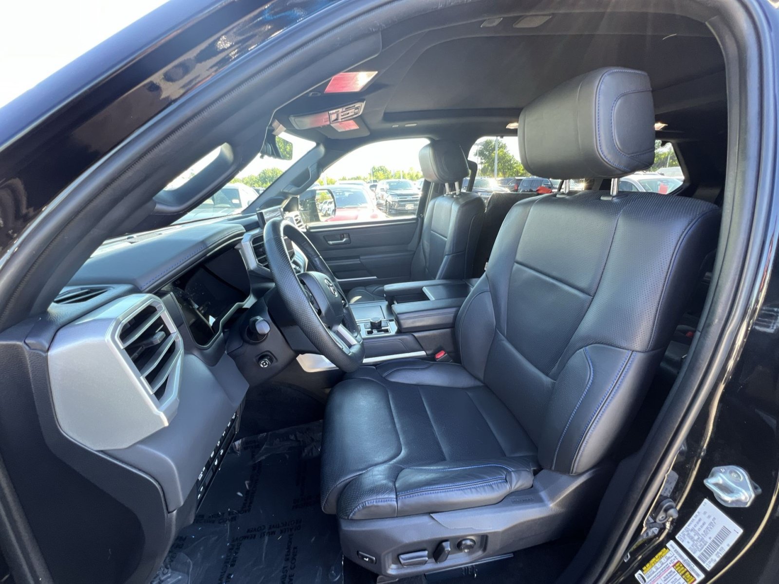 Used 2023 Toyota Sequoia Platinum AWD/4WD image 21