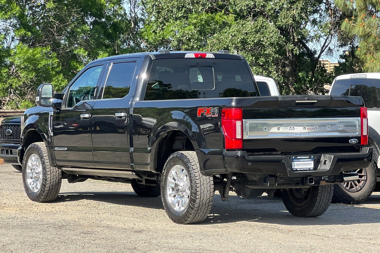 Certified 2022 Ford F250 Limited w/ FX4 Off-Road Package image 3