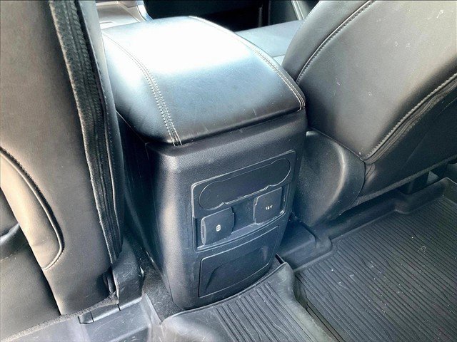 Certified 2023 Ford Explorer XLT w/ Equipment Group 202A RWD image 24