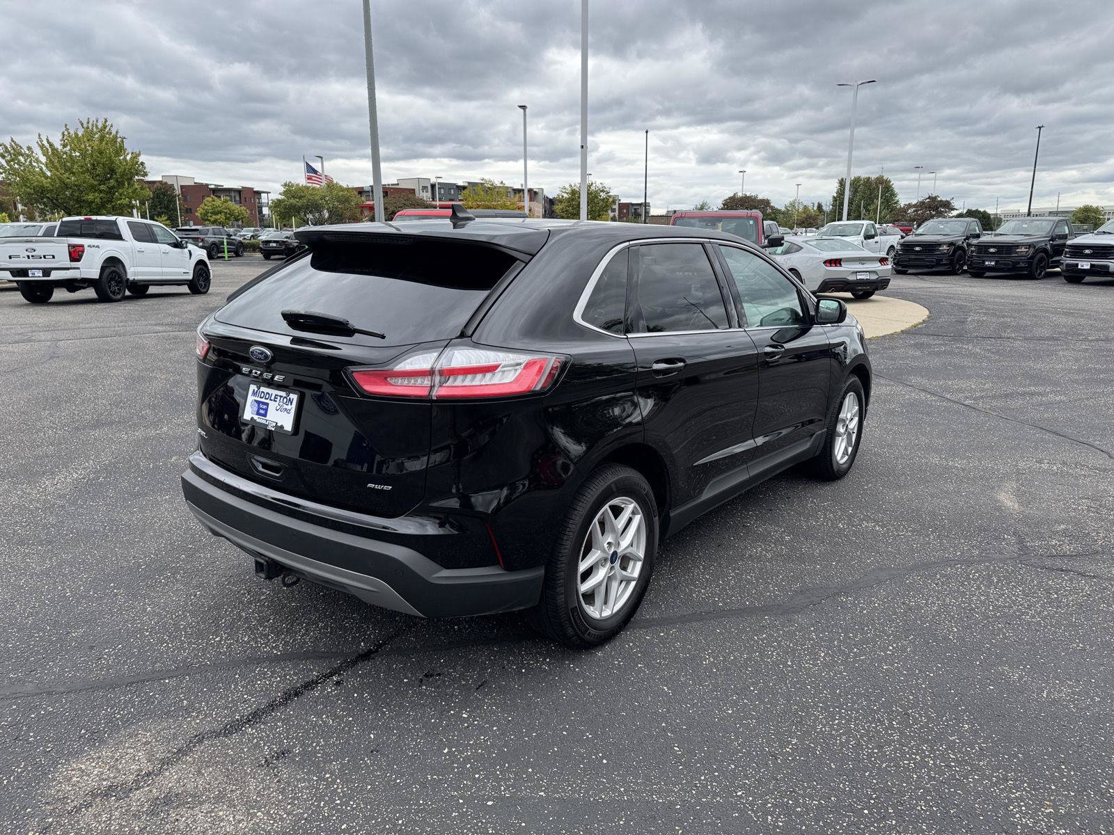 Certified 2021 Ford Edge SEL w/ Convenience Package AWD/4WD image 5