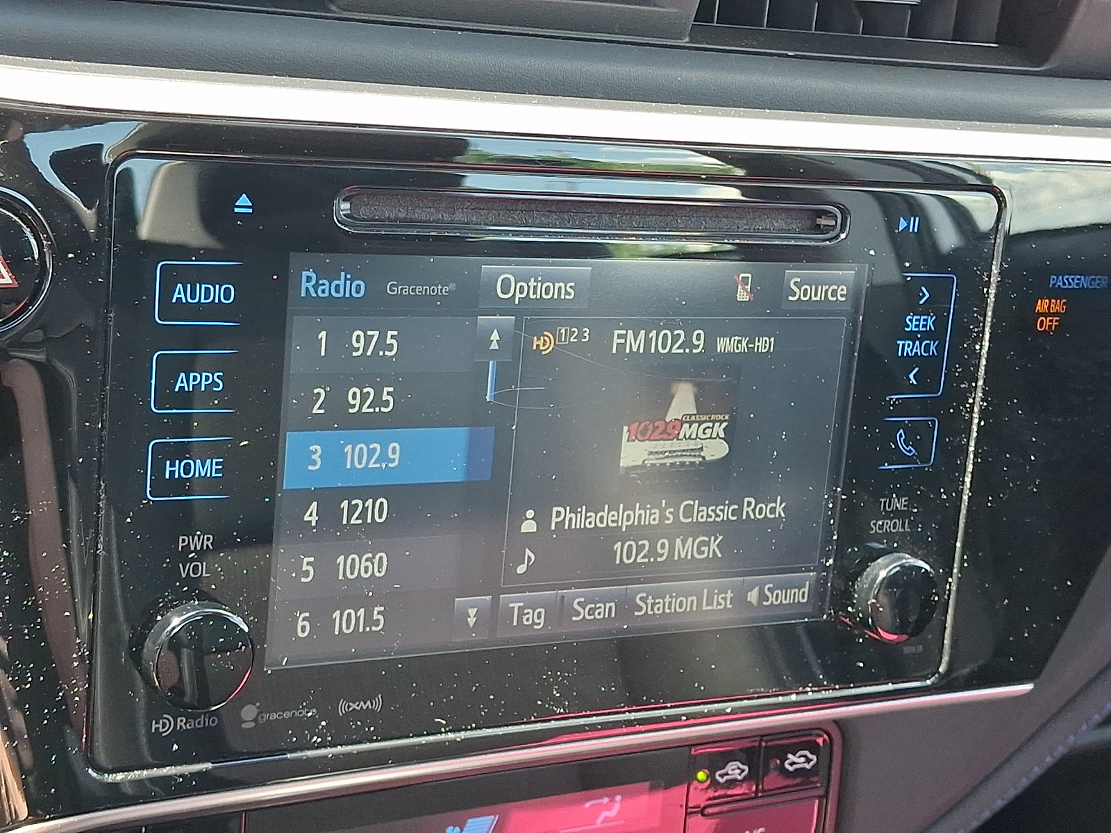 Used 2019 Toyota Corolla SE w/ SE Premium Package FWD image 19