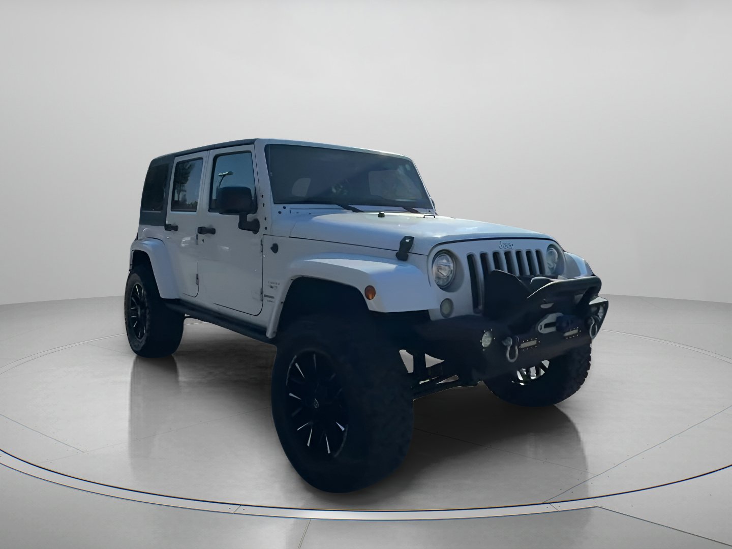 Used 2018 Jeep Wrangler Unlimited Sahara image 3