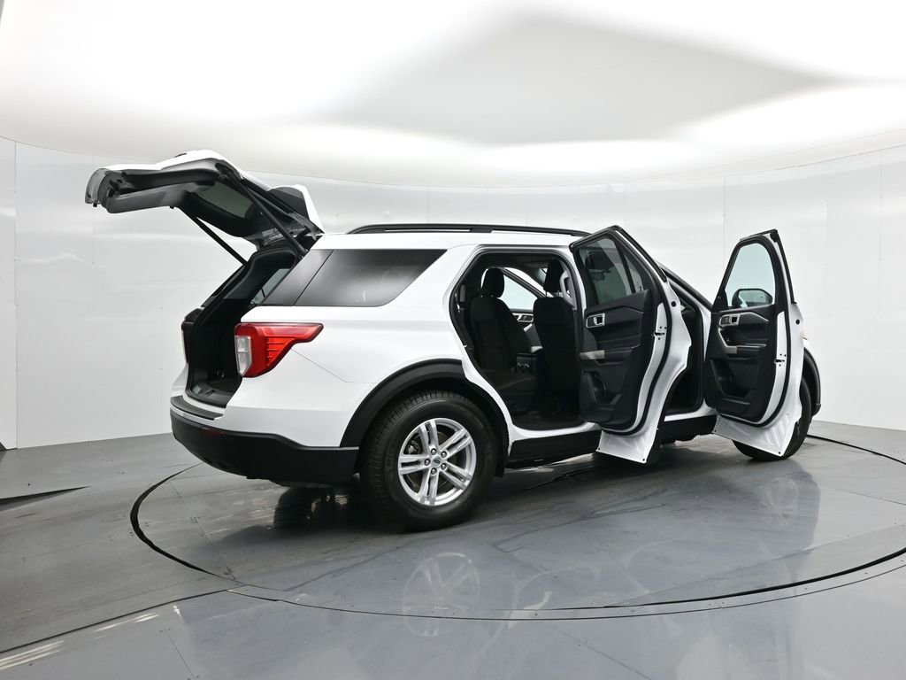 Certified 2021 Ford Explorer XLT image 5