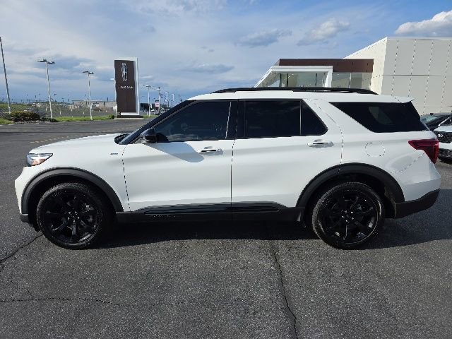 Certified 2024 Ford Explorer ST-Line w/ Class IV Trailer Tow Package AWD/4WD image 4