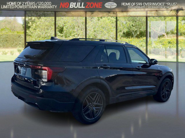 Certified 2025 Ford Explorer ST-Line w/ ST-Line Street Pack AWD/4WD image 5