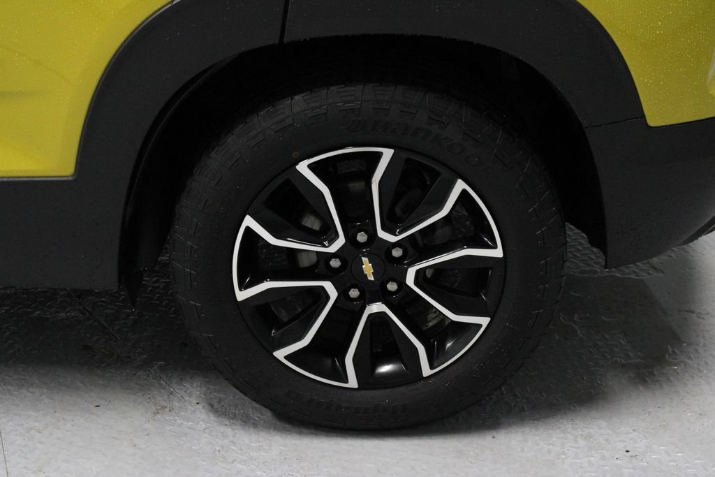 Used 2023 Chevrolet TrailBlazer ACTIV w/ Sun and Liftgate Package FWD image 18