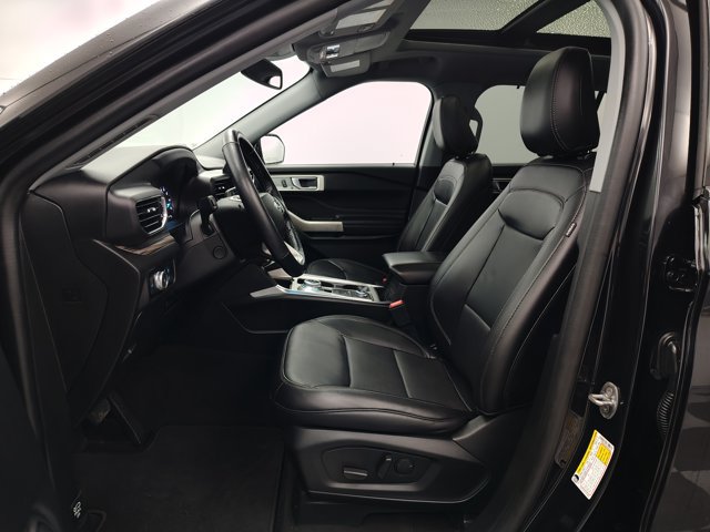 Certified 2022 Ford Explorer Limited w/ Equipment Group 301A AWD/4WD image 25