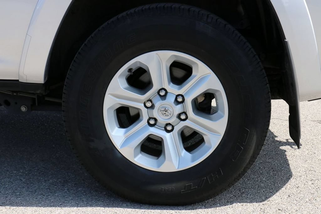 Used 2024 Toyota 4Runner SR5 RWD image 8