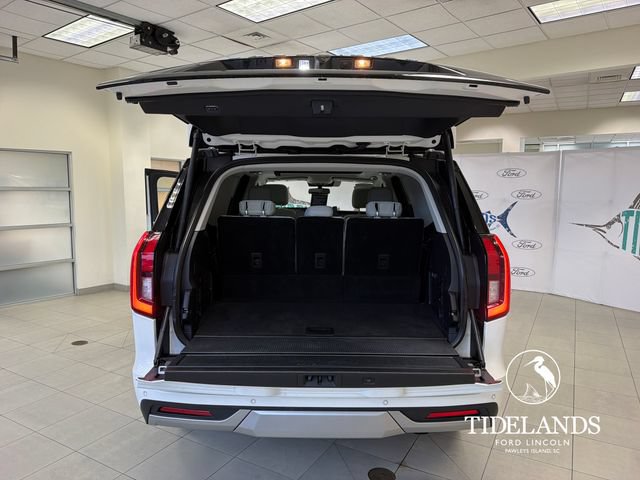 Certified 2025 Ford Expedition Platinum AWD/4WD image 12