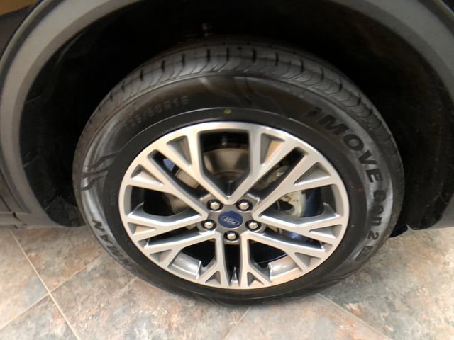 Certified 2022 Ford Escape SEL AWD/4WD image 9