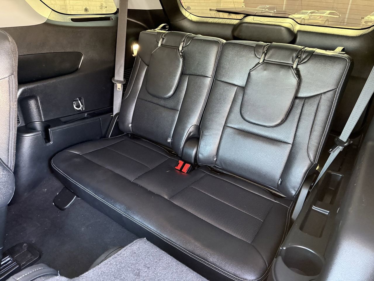 Certified 2024 Ford Explorer XLT image 28