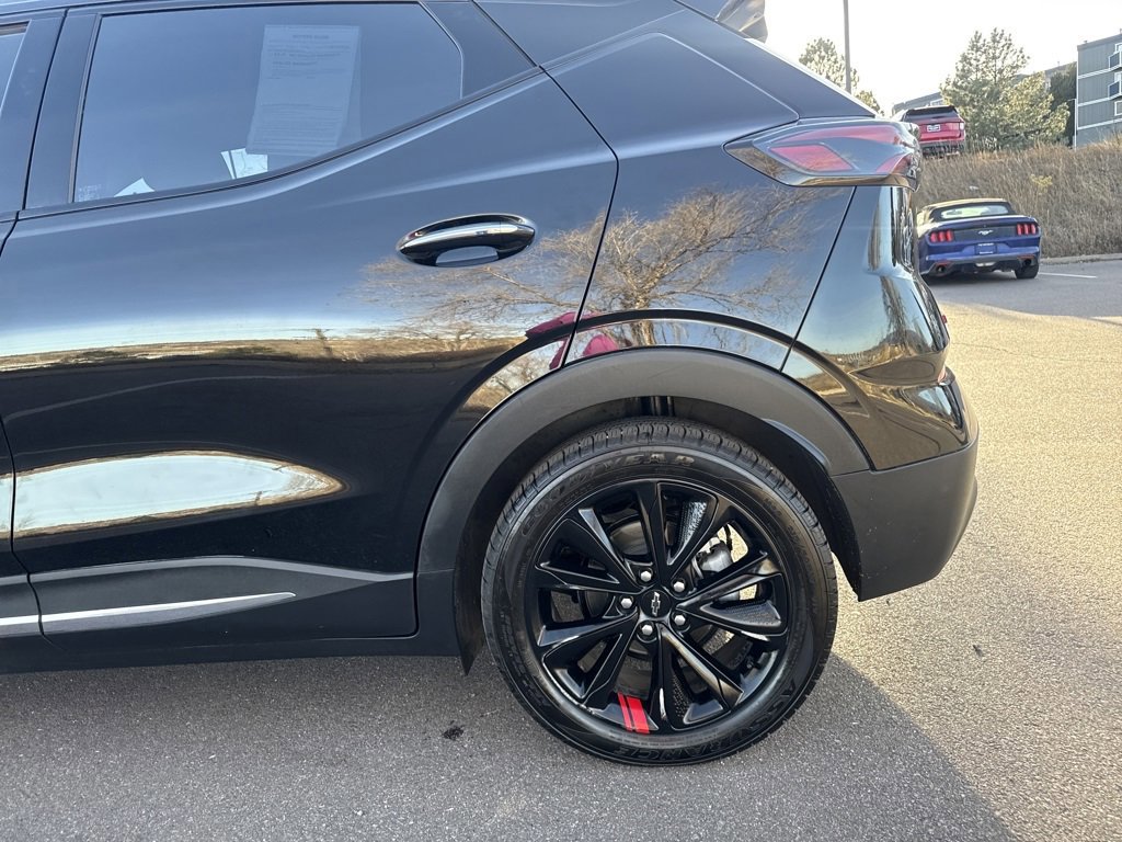 Used 2023 Chevrolet Bolt EUV Premier w/ Sun & Sound Package image 3