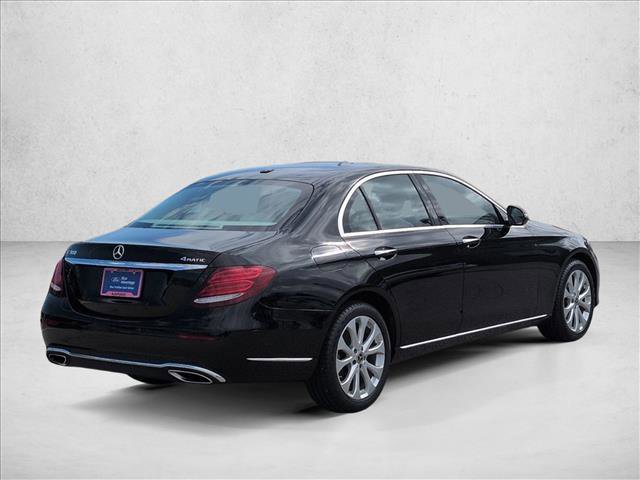 Used 2018 Mercedes-Benz E 300 4MATIC image 5
