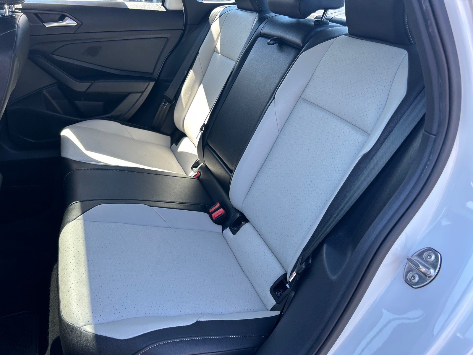 Used 2019 Volkswagen Jetta R-Line FWD image 10