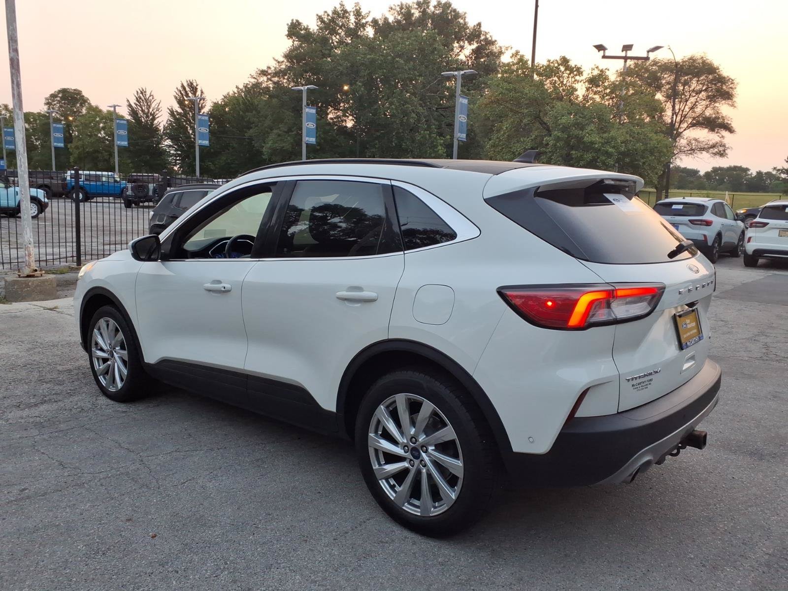 Certified 2022 Ford Escape Titanium w/ Titanium Elite Package AWD/4WD image 5