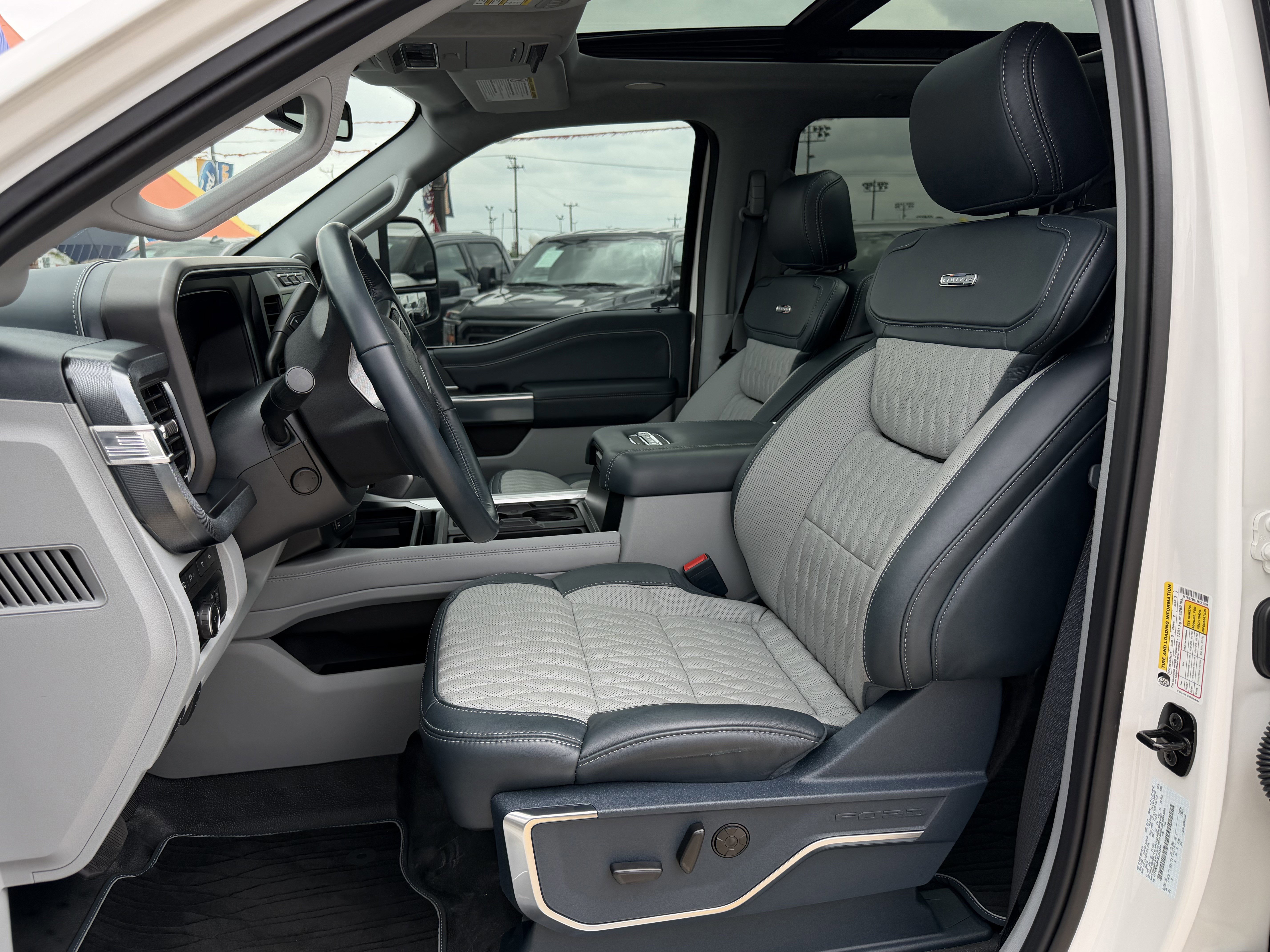 Certified 2024 Ford F250 Limited w/ FX4 Off-Road Package image 22