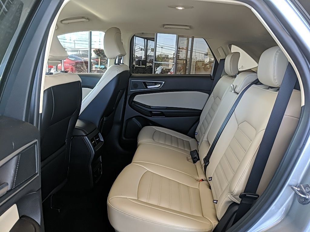 Certified 2024 Ford Edge SEL w/ Convenience Package AWD/4WD image 13