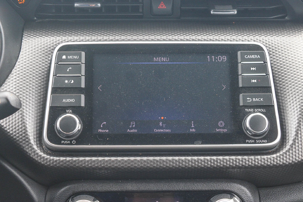 Used 2019 Nissan Kicks SV w/ Exterior Package FWD image 17