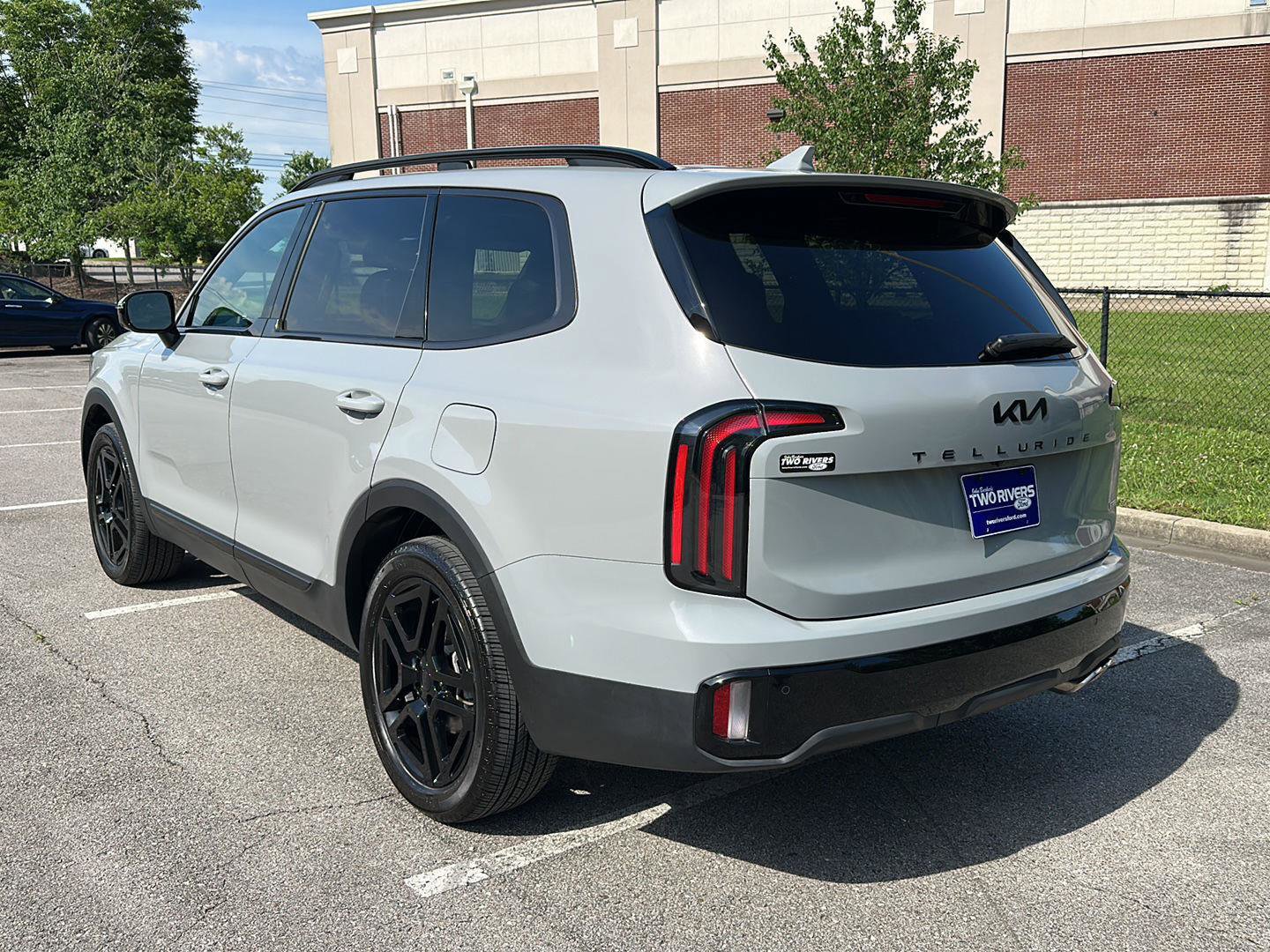 Used 2025 Kia Telluride SX Prestige X-Line AWD/4WD image 3