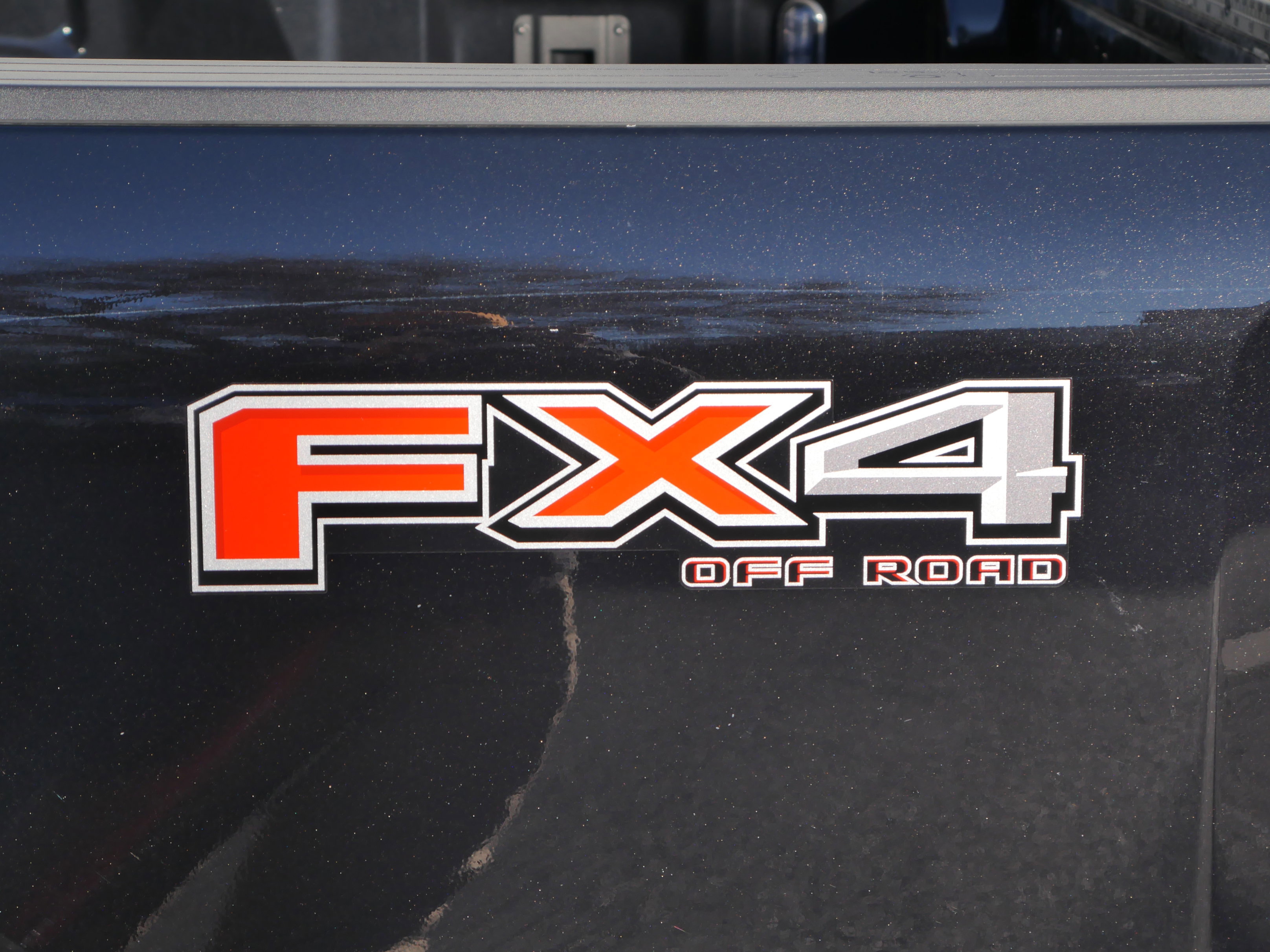 Certified 2024 Ford F350 Limited w/ FX4 Off-Road Package image 29