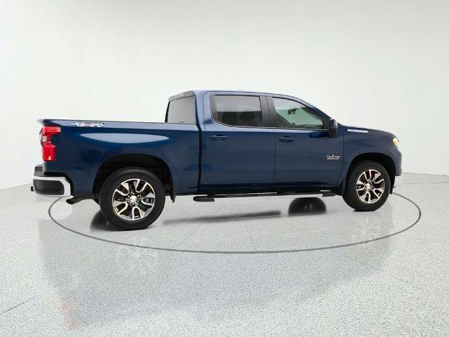 Used 2022 Chevrolet Silverado 1500 LT AWD/4WD image 8