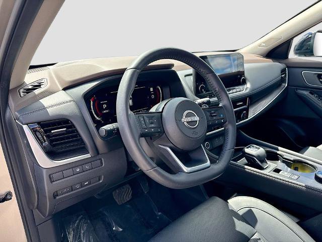 Used 2023 Nissan Rogue Platinum w/ Platinum Premium Package AWD/4WD image 9
