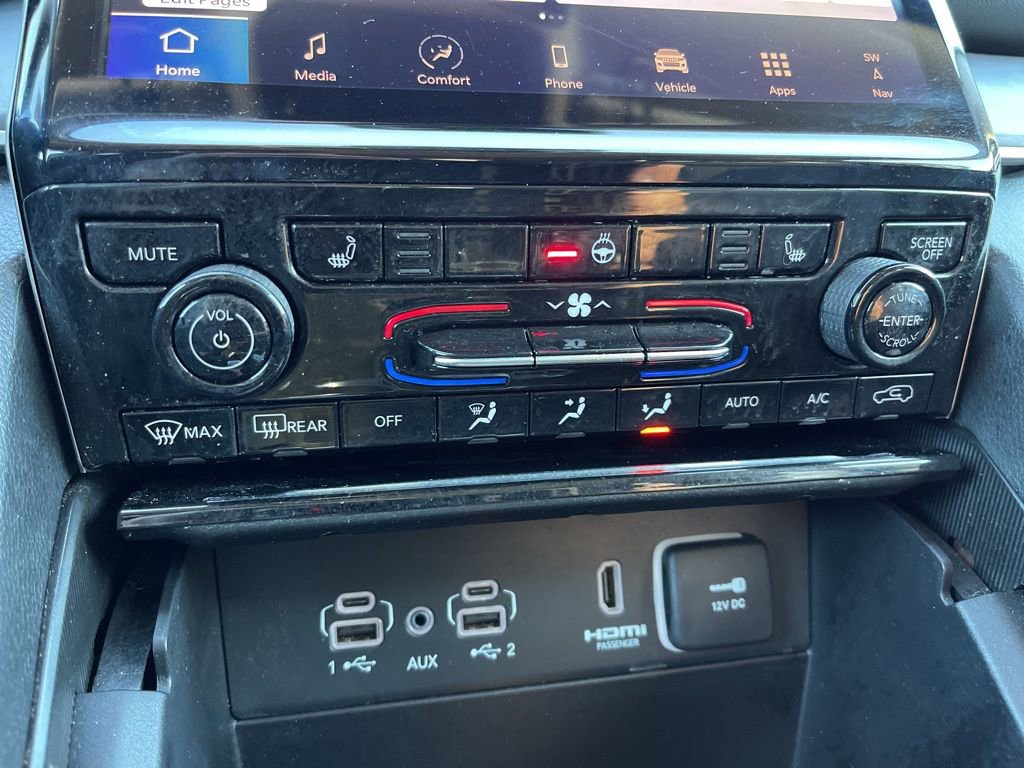 Used 2024 Jeep Grand Cherokee Limited 4xe image 12